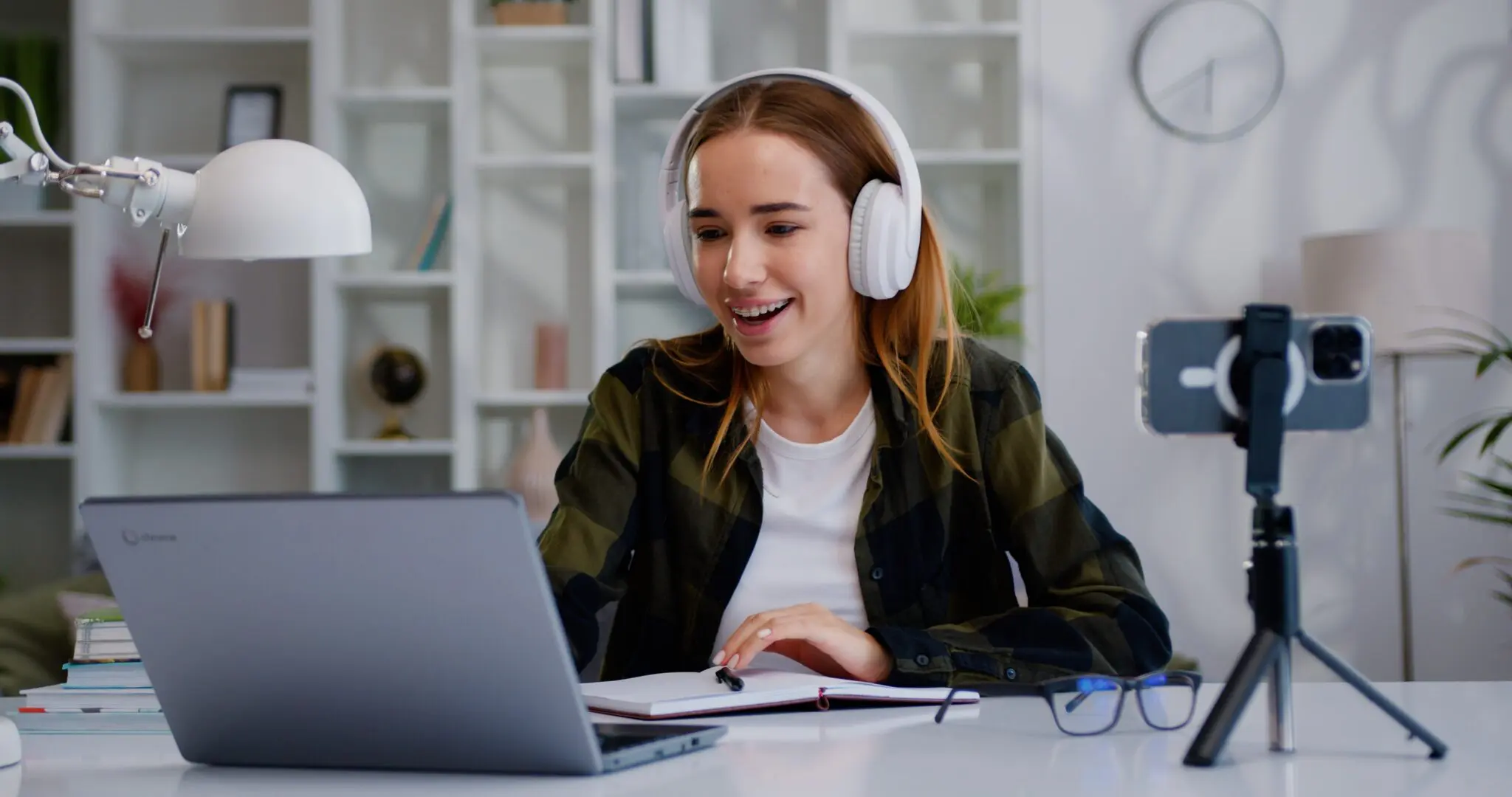 Smiling,Girl,Social,Media,Channel,Blogger,Content,Creator,Recording,Vlog